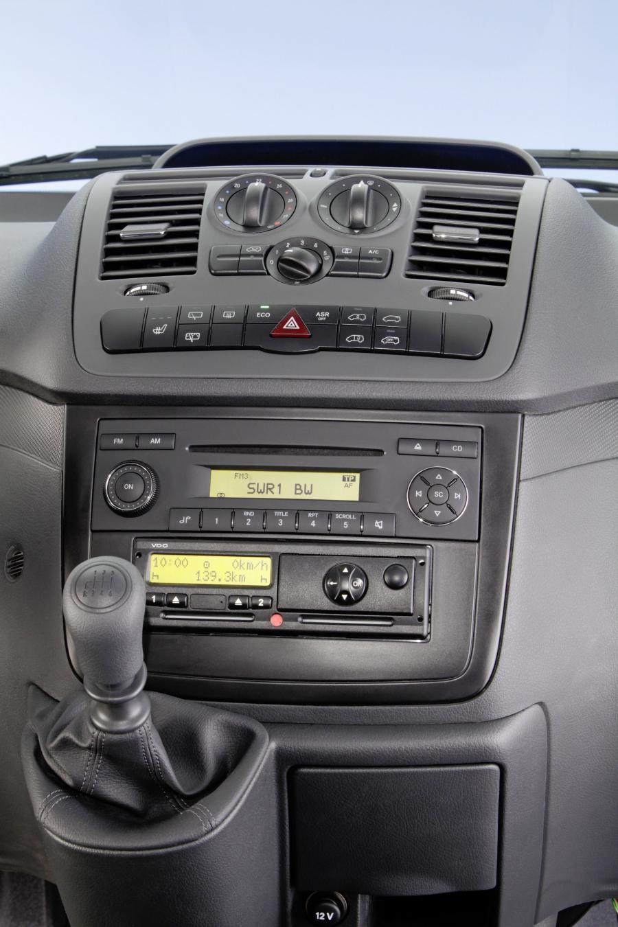  Mercedes-Benz Vito 2011 года  (фото 16 из 78)